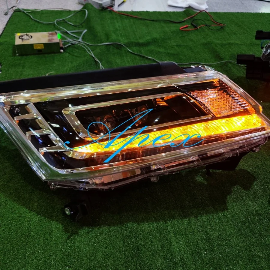 2019-2025 GRH300 MAJESTY VI Fa - Running Headlamp recensione e prezzo
